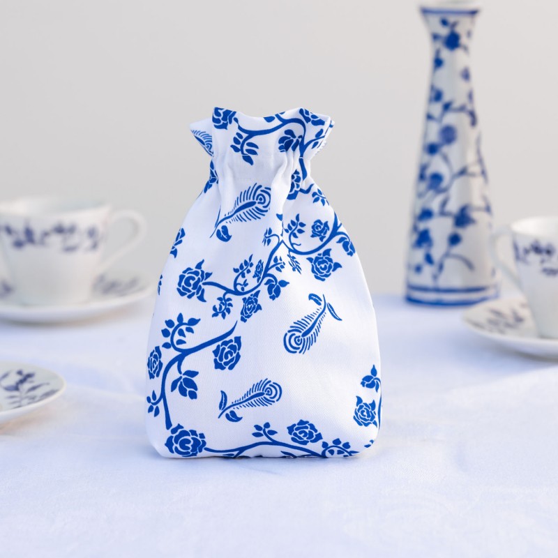 Full Art Dice Pouch: Porcelain (Q-Workshop) (BWSPPORC201)