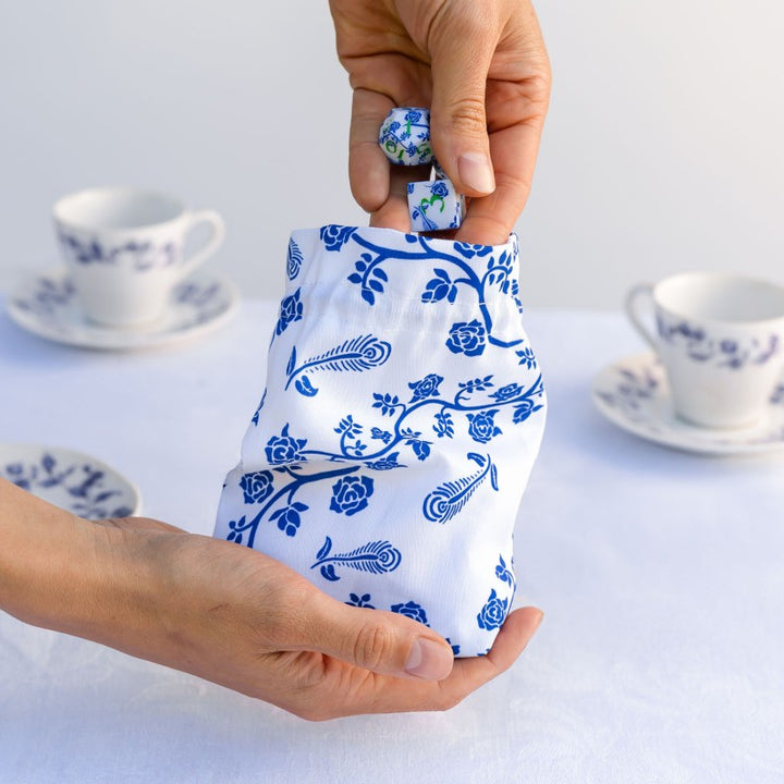 Full Art Dice Pouch: Porcelain (Q-Workshop) (BWSPPORC201)
