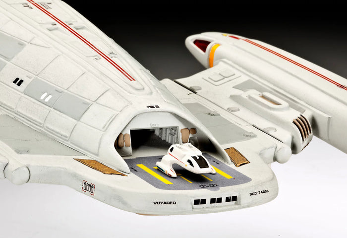 Revell Star Trek: U.S.S. Voyager