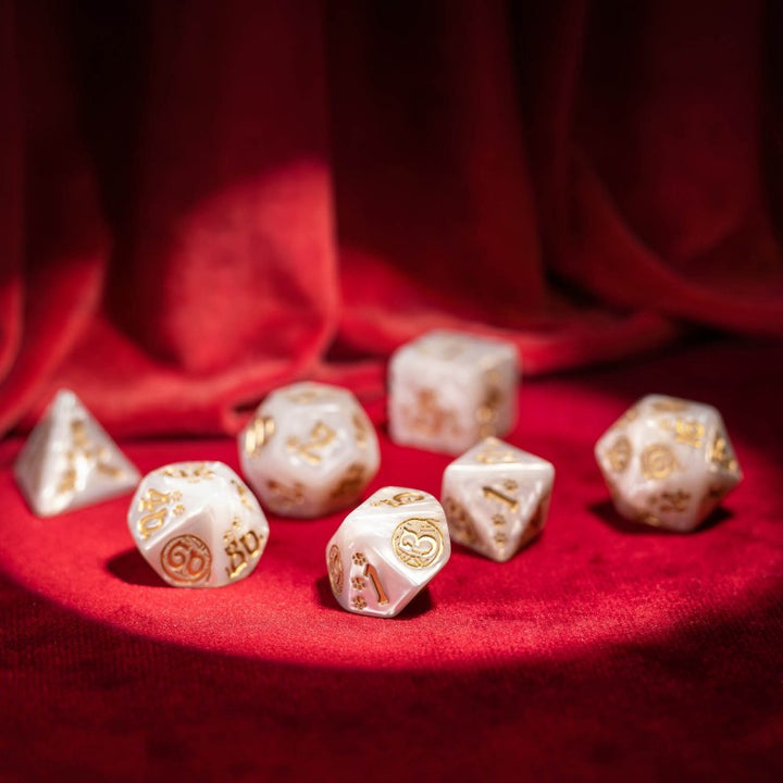 CATS Dice Set: Purrl (Q-Workshop) (SCAT11)