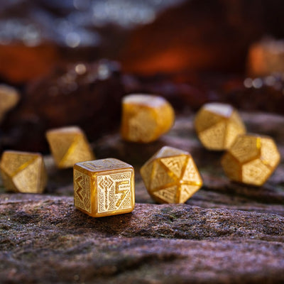 Dwarven Dice Set: Gold (Q-Workshop) (RDWA08)