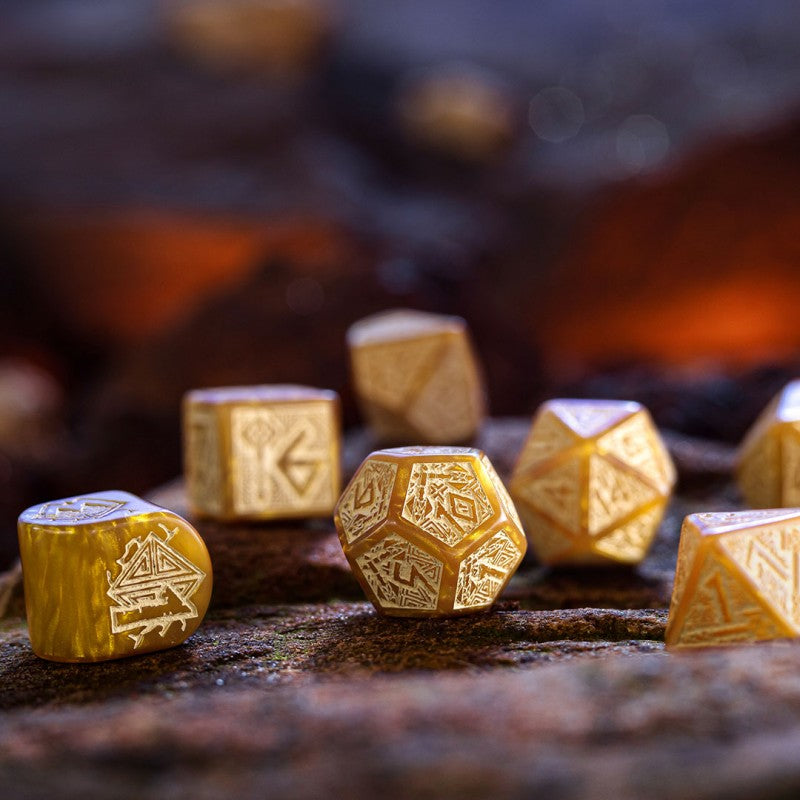 Dwarven Dice Set: Gold (Q-Workshop) (RDWA08)