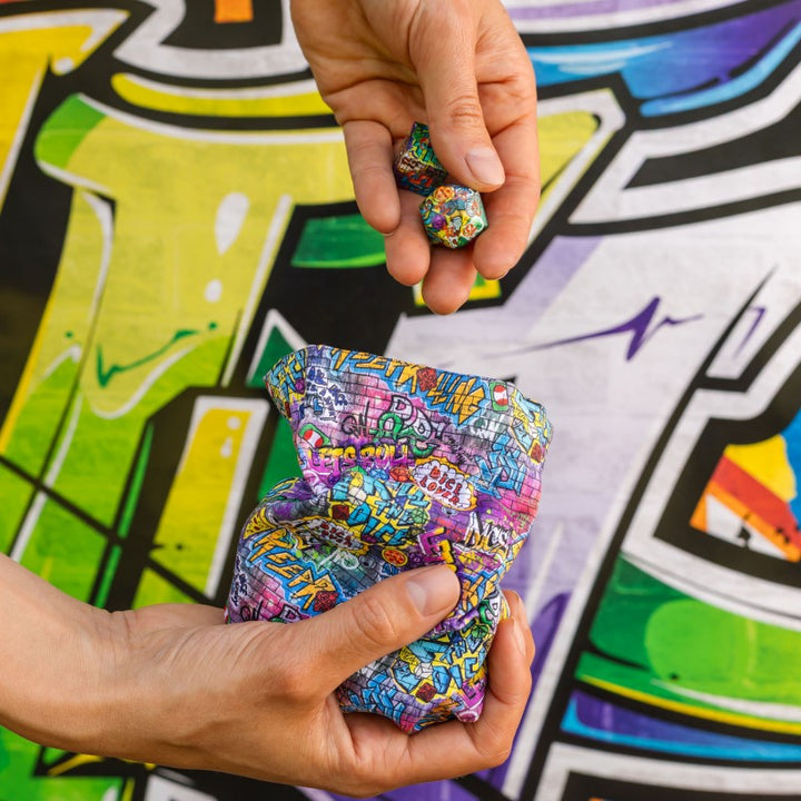 Full Art Dice Pouch: Graffiti (Q-Workshop) (BWSPGRAF201)