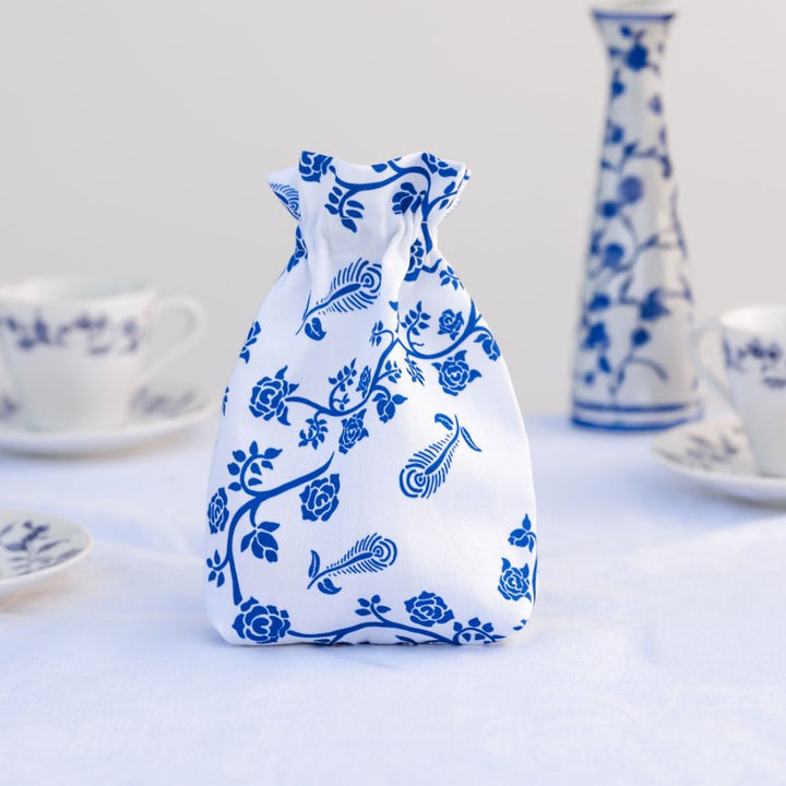 Full Art Dice Pouch: Porcelain (Q-Workshop) (BWSPPORC201)