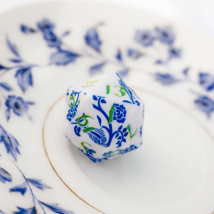 Full Art Dice Set: Porcelain (Q-Workshop) (SWSPPORC)
