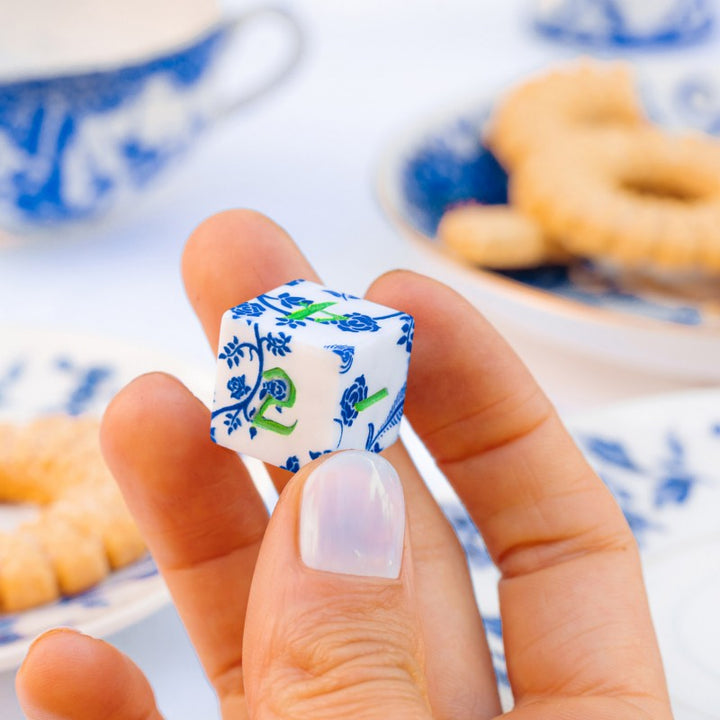 Full Art Dice Set: Porcelain (Q-Workshop) (SWSPPORC)