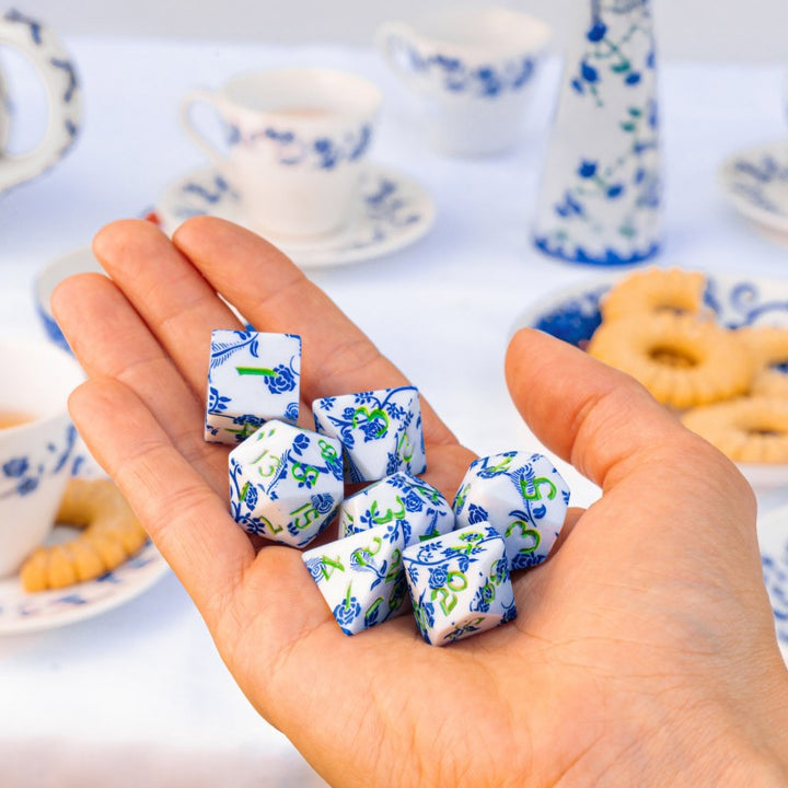 Full Art Dice Set: Porcelain (Q-Workshop) (SWSPPORC)