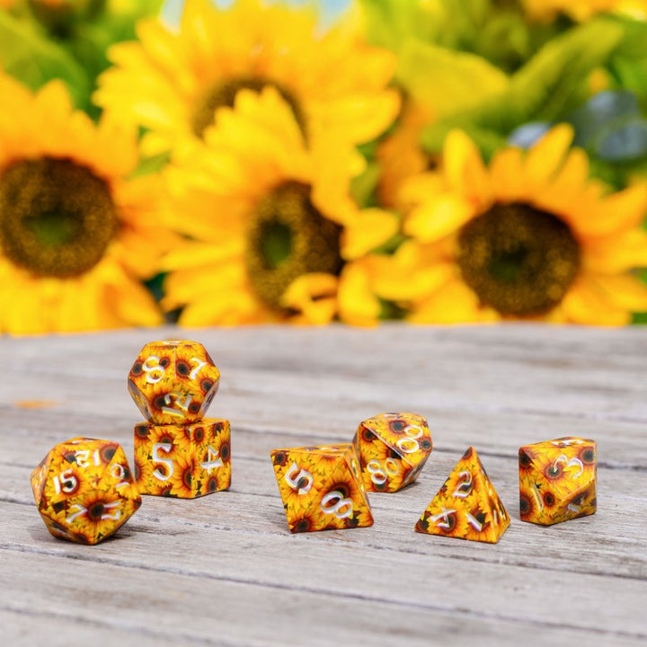 Full Art Dice Set: Sunflower (Q-Workshop) (SWSPSUNF)