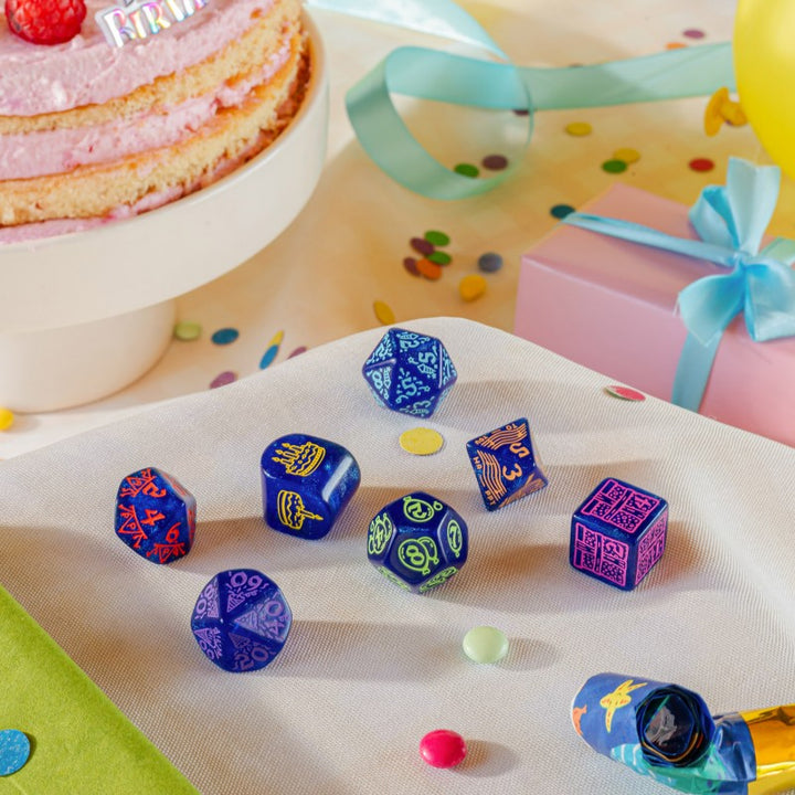 Happy Birthday Dice Set: Streamers (Q-Workshop) (RHPB01)