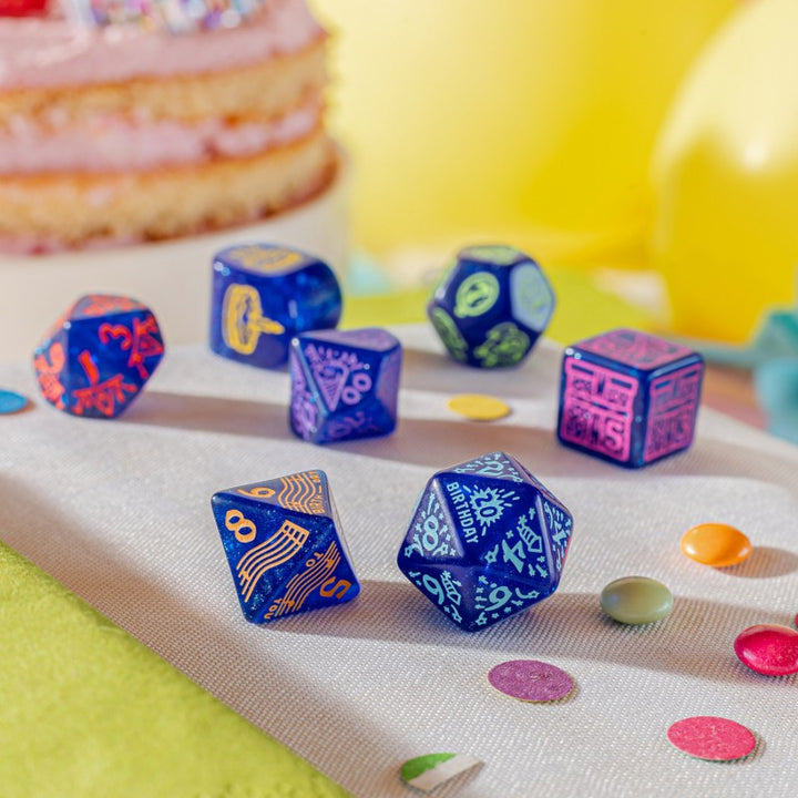 Happy Birthday Dice Set: Streamers (Q-Workshop) (RHPB01)