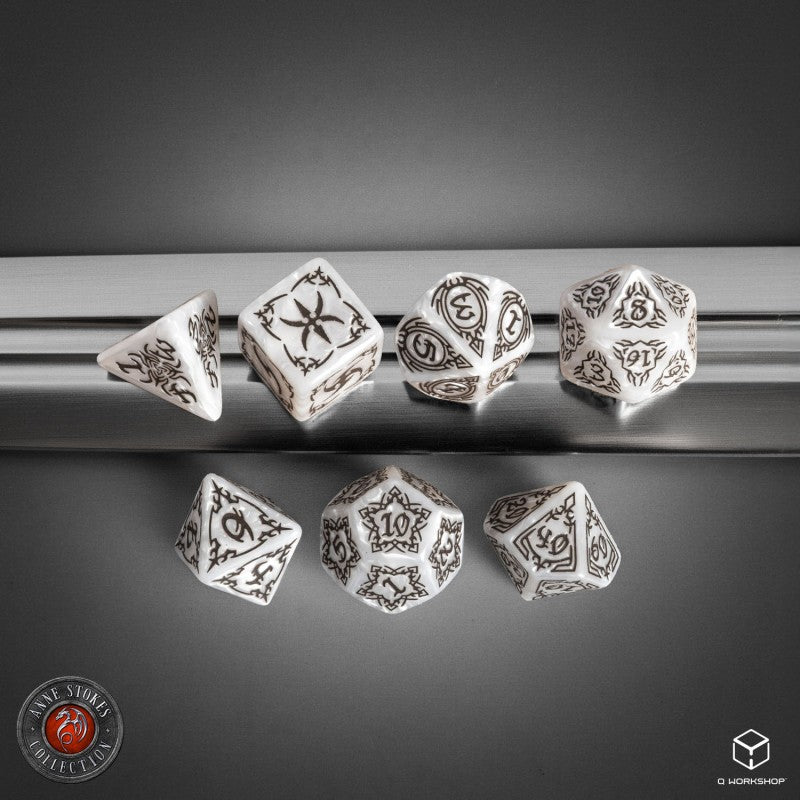 Tribal Dice Set: Pearl & Brown (Q-Workshop) (STRB01)