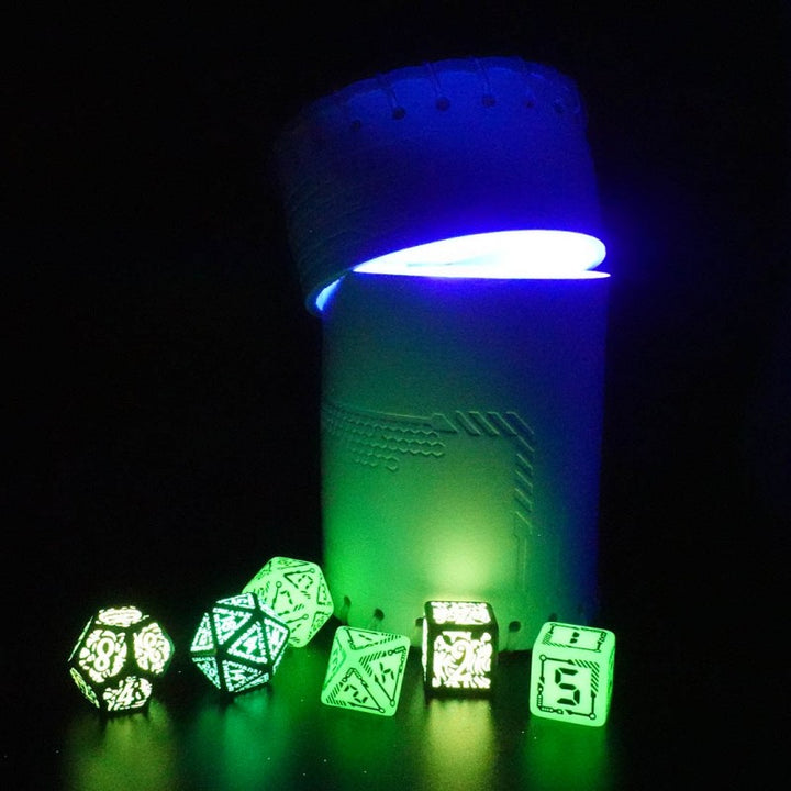 Dice Charger (Q-Workshop) (CDCH101)
