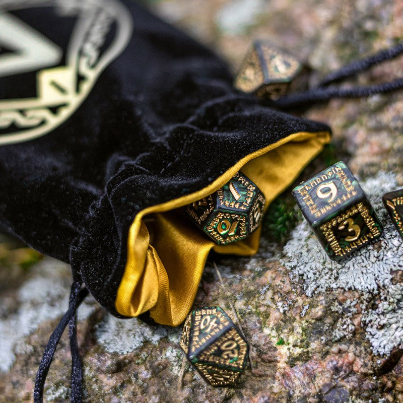 Runic Black & golden Velour Dice Bag (Q-Workshop) (BRUN201)
